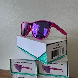 Reserved for Unicorndaddy02-Goodr Pink Sunglasses for Women